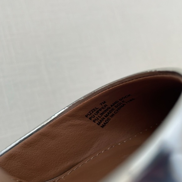 Steve Madden Pizzel Silver Pointy Toe Heels - Picture 6 of 8